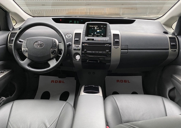 Toyota Prius cena 36999 przebieg: 60000, rok produkcji 2006 z Lublin małe 466